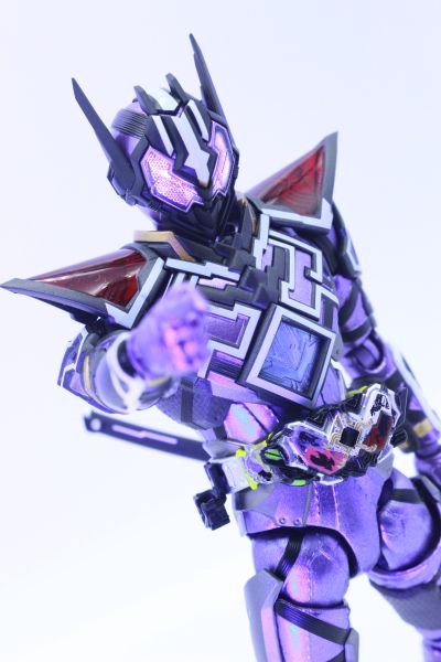 S.H.Figuarts 假面骑士零一 外传 假面骑士灭亡迅雷 假面骑士灭亡迅雷