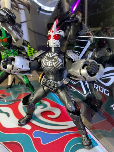 S.H.Figuarts(真骨雕制法) 假面骑士欧兹  假面骑士欧兹 犀猩象联组