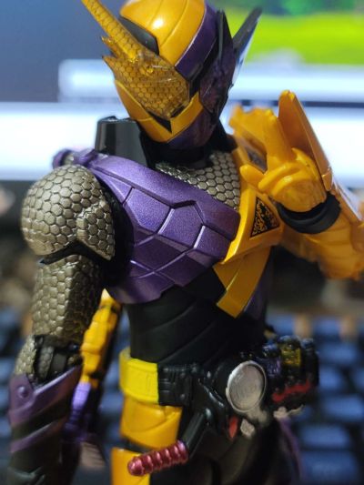 S.H.Figuarts 假面骑士创骑 假面骑士创骑 忍者漫画形态