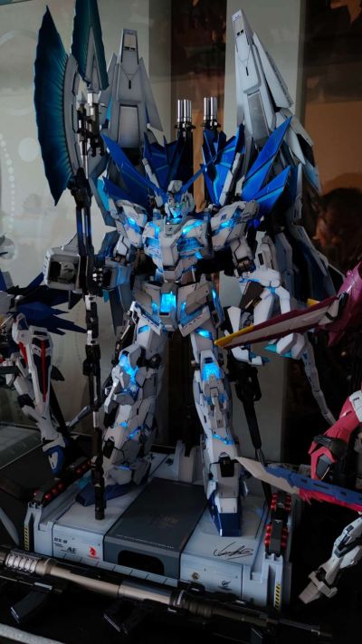 PG 1/60  完美独角兽高达