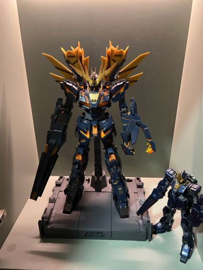 PG 1/60  完美独角兽高达