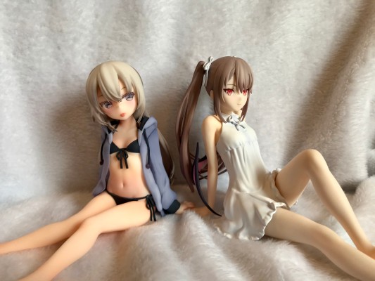 连帽衫少女 略带Hver.