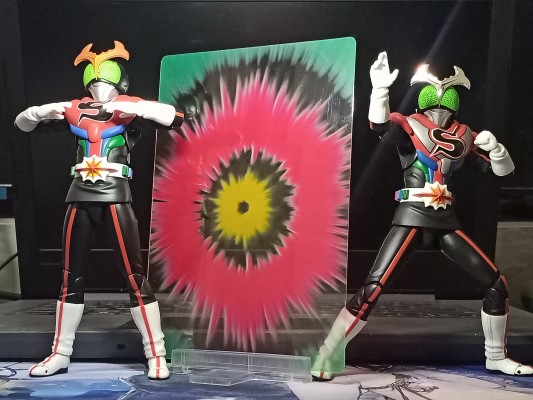 S.H.Figuarts  假面骑士强人+甲律摩托（暂译）