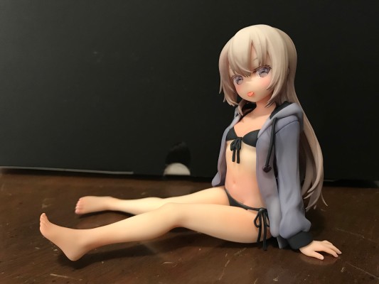 连帽衫少女 略带Hver.