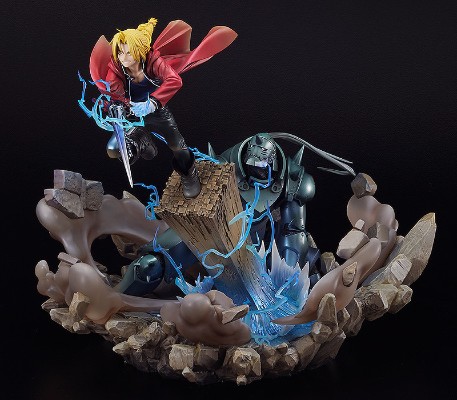 钢之炼金术士 FULLMETAL ALCHEMIST  爱德华·艾尔利克 与 阿尔芬斯·艾尔利克