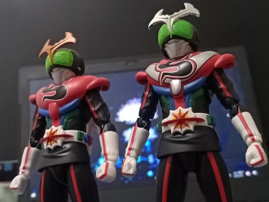 S.H.Figuarts  假面骑士强人+甲律摩托（暂译）