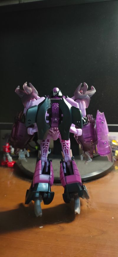 变形金刚プライム AM-33 ファ伊娜尔娃トル メガ特朗