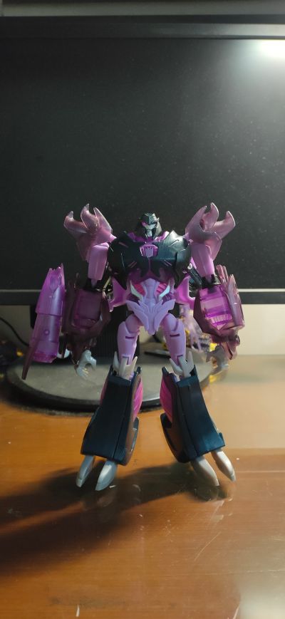 变形金刚プライム AM-33 ファ伊娜尔娃トル メガ特朗