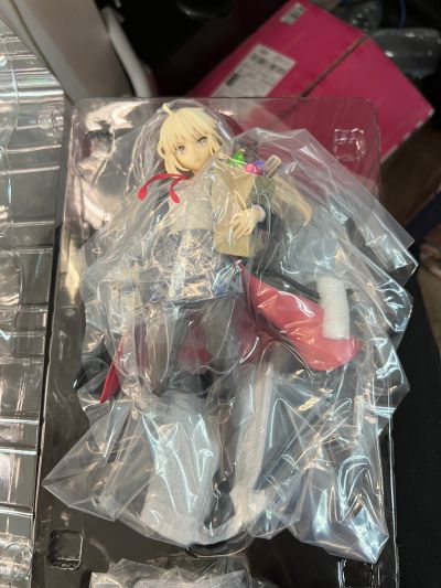 命运-冠位指定 剑士-阿尔托莉雅·潘德拉贡 [Alter] 英灵旅装版