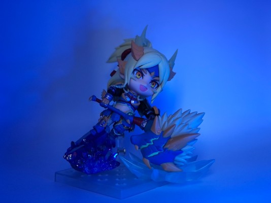 粘土人 #1407-DX 怪物猎人世界：冰原 女猎人 雷狼龙阿尔法 Ver. DX