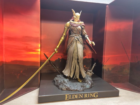 艾尔登法环 实体限定版 “米凯拉的锋刃”玛莲妮亚