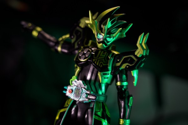 S.H.Figuarts 假面骑士艾克赛德 假面骑士克洛诺斯 编年史玩家