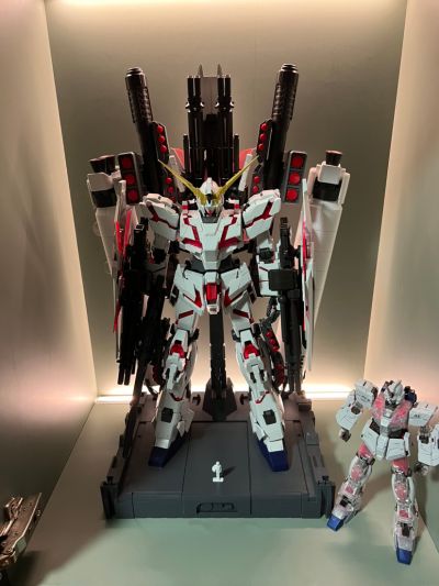 PG 1/60  完美独角兽高达