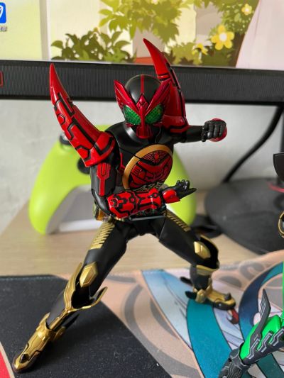 S.H.Figuarts(真骨雕制法) 假面骑士欧兹 假面骑士欧兹 鲸鳗章联组