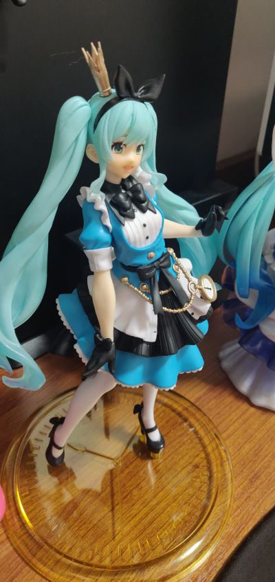 艺术家杰作  初音未来 爱丽丝公主