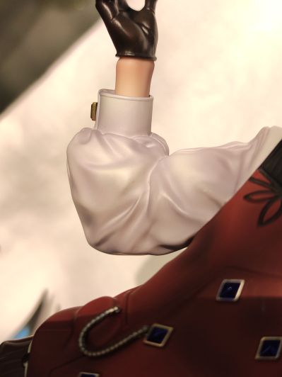 命运-冠位指定 亚种特异点I 恶性隔绝魔境 新宿 弓兵 /  詹姆斯·莫里亚蒂