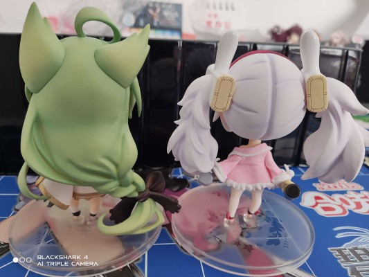 碧蓝航线 SD手办 第一弹 拉菲 与 明石