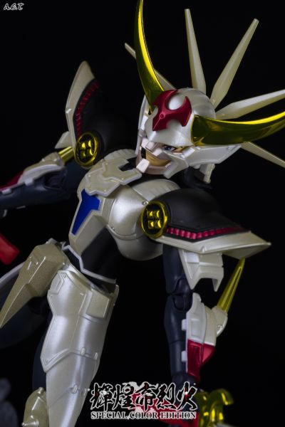 Armor Plus 魔神坛斗士  光明皇帝 火焰神 附带铠甲 (特别配色版)