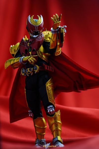 S.H.Figuarts(真骨雕制法)   假面骑士月骑 魔皇形态