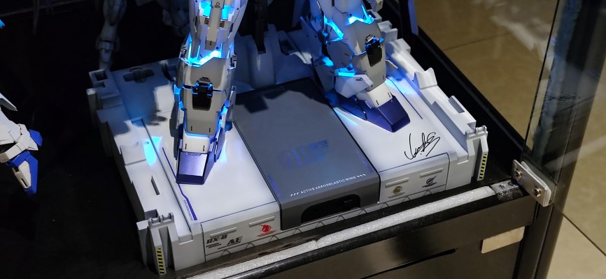 PG 1/60  完美独角兽高达