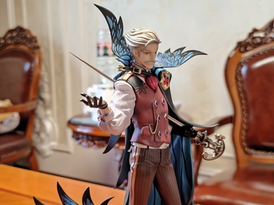 命运-冠位指定 亚种特异点I 恶性隔绝魔境 新宿 弓兵 /  詹姆斯·莫里亚蒂