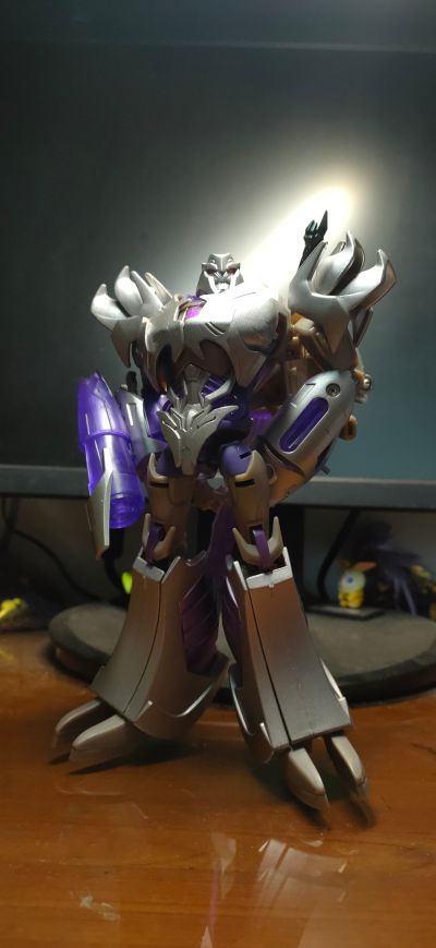 变形金刚プライム AM-33 ファ伊娜尔娃トル メガ特朗