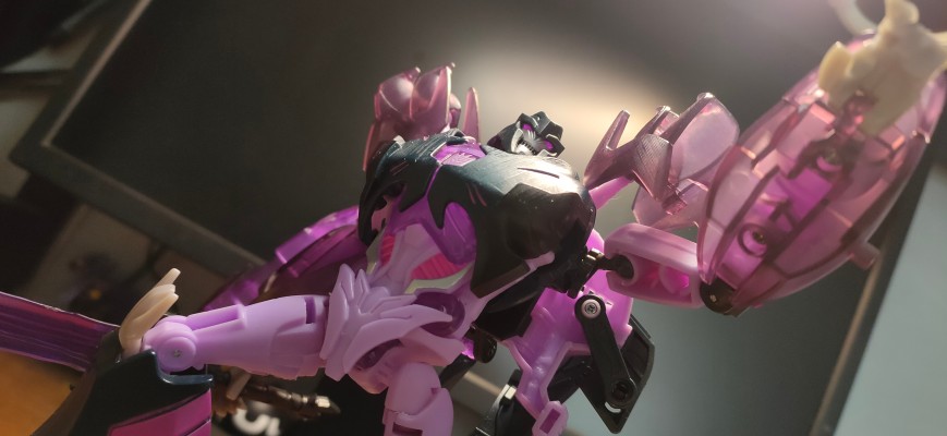 变形金刚プライム AM-33 ファ伊娜尔娃トル メガ特朗