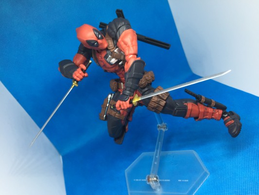 FIGURE COMPLEX   惊异山口式 编号025  死侍 2.0版本