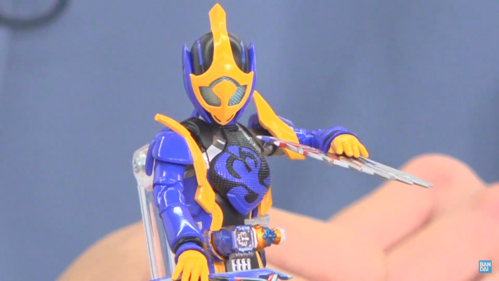 S.H.Figuarts  假面骑士贞德 眼镜蛇基因+拉咘柯芙 孔雀基因