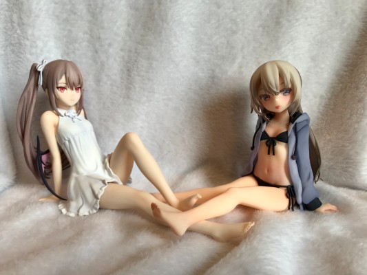 连帽衫少女 略带Hver.