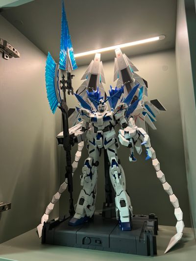 PG 1/60  完美独角兽高达