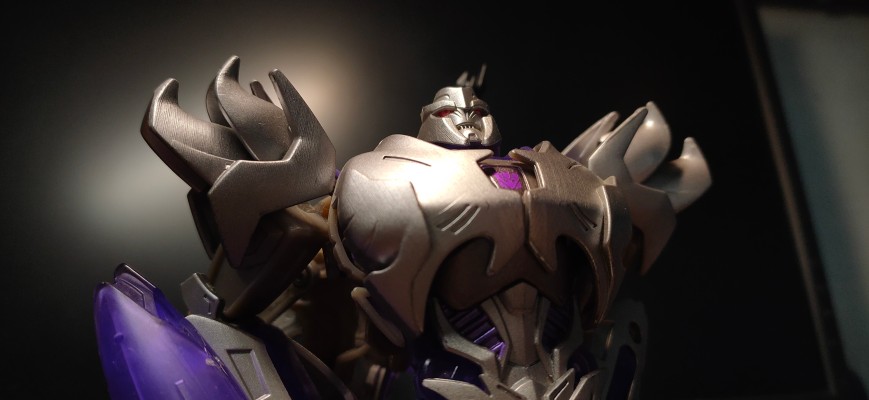 变形金刚プライム AM-33 ファ伊娜尔娃トル メガ特朗