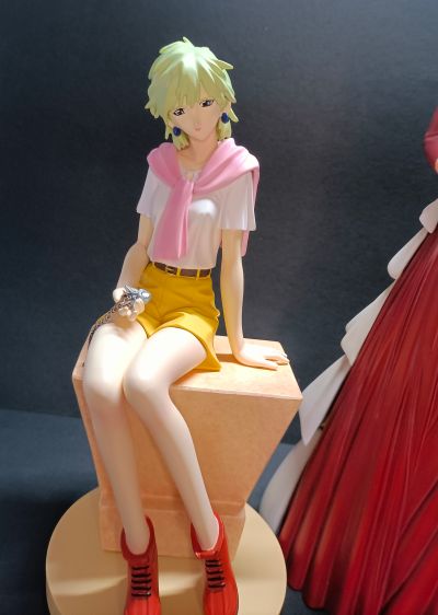 机动战士高达 第08MS小队 爱娜・萨哈琳 