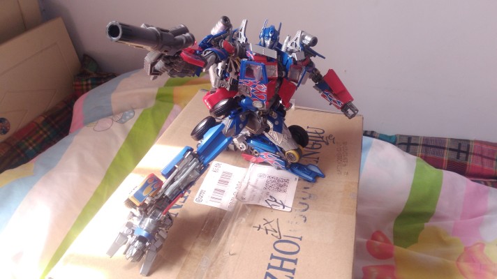 变形金刚MP系列 MPM-4 变形金刚 擎天柱