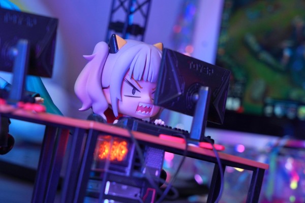 粘土人 #308 向阳素描×蜂窝 宫子