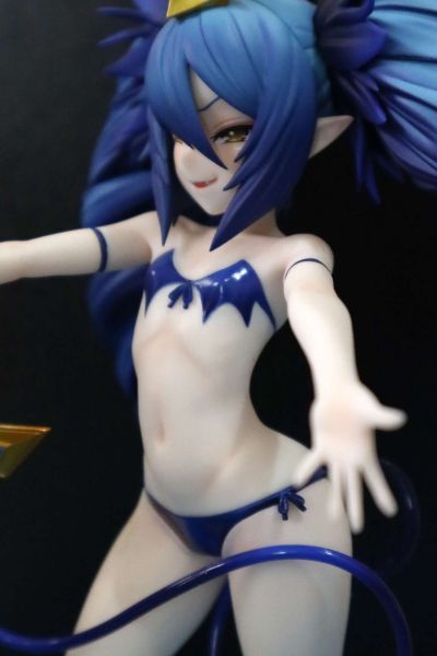 爆弹女孩 蕾文西亚・阿葵亚布尔