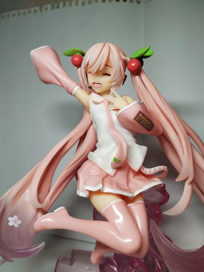 TAITO赏主店 VOCALOID 初音未来 樱花未来 跃动粉