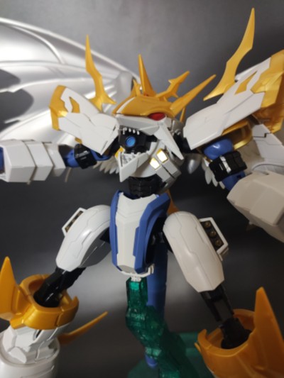 Figure-rise Standard Amplified  帝皇龙甲兽 圣骑士形态