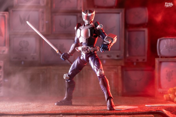 S.H.Figuarts  假面骑士龙骑 (空白体)