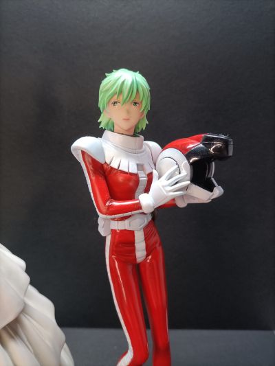 机动战士高达 第08MS小队 爱娜・萨哈琳 