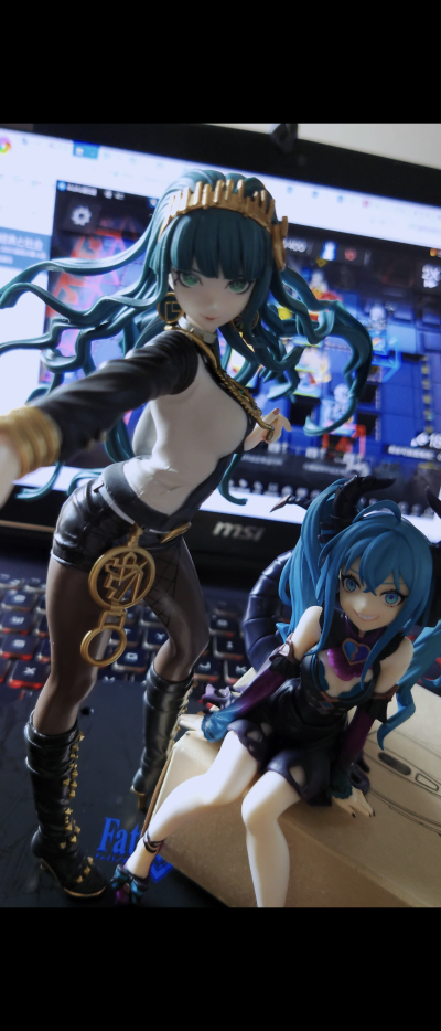 压泡面  初音未来 小恶魔