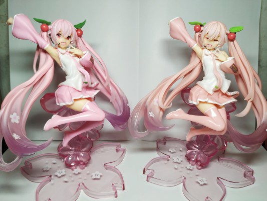 TAITO赏主店 VOCALOID 初音未来 樱花未来 跃动粉