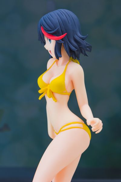 BEACH QUEENS 斩服少女 纏流子