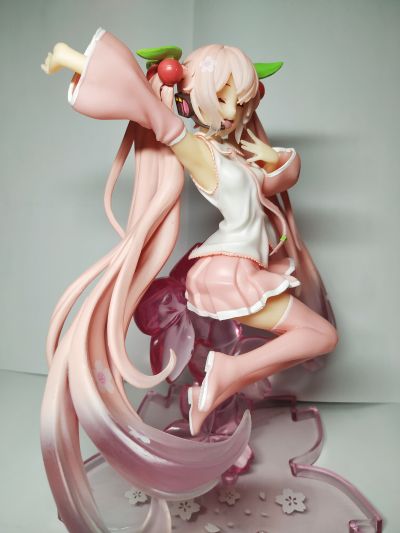 TAITO赏主店 VOCALOID 初音未来 樱花未来 跃动粉