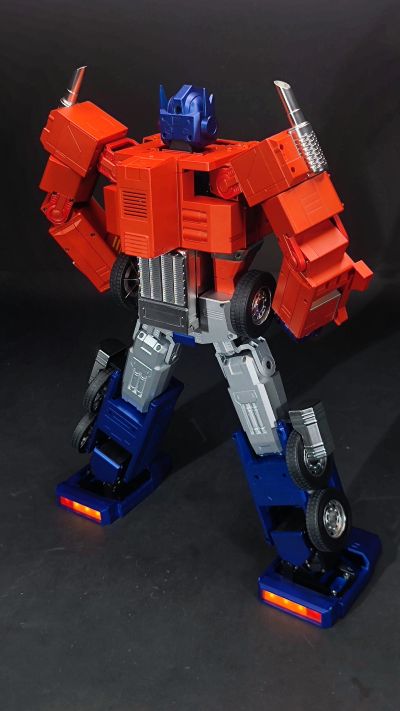 全自动变形机器人 变形金刚 擎天柱 旗舰版