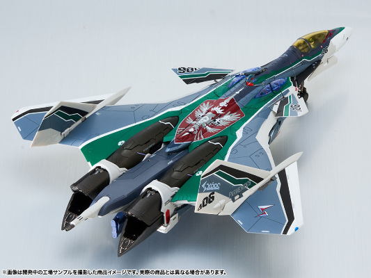 DX超合金   超时空要塞DELTA  绝对LIVE  VF-31AX 卡伊洛斯 进阶型 (伯格·康瓦尔特专用机)