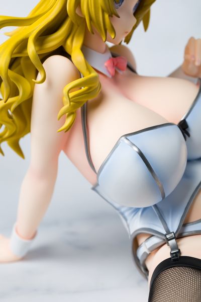 智恵 兔女郎