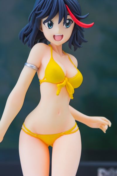 BEACH QUEENS 斩服少女 纏流子