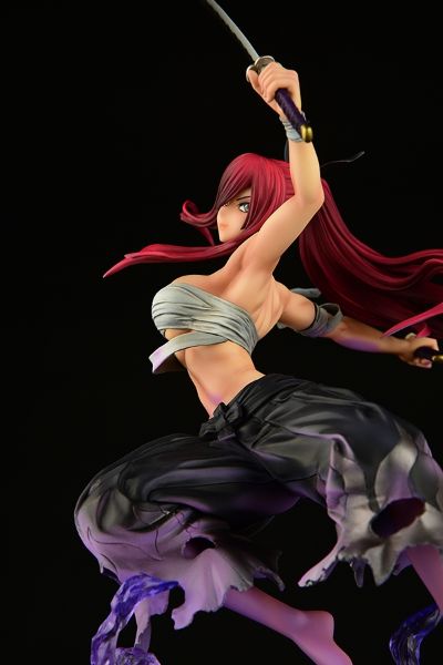妖精的尾巴 艾尔莎·史卡雷特 侍 光炎万丈 漆黑色版