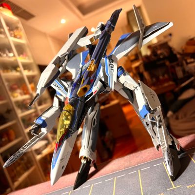 DX超合金 剧场版 超时空要塞DELTA 绝对LIVE VF-31AX 卡伊洛斯 进阶型（疾风专用机）